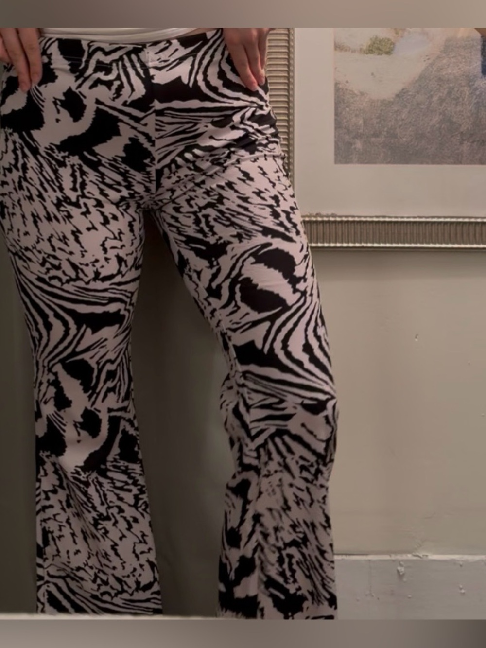 Black & White Fun Abstract Print Wide-Leg Pants